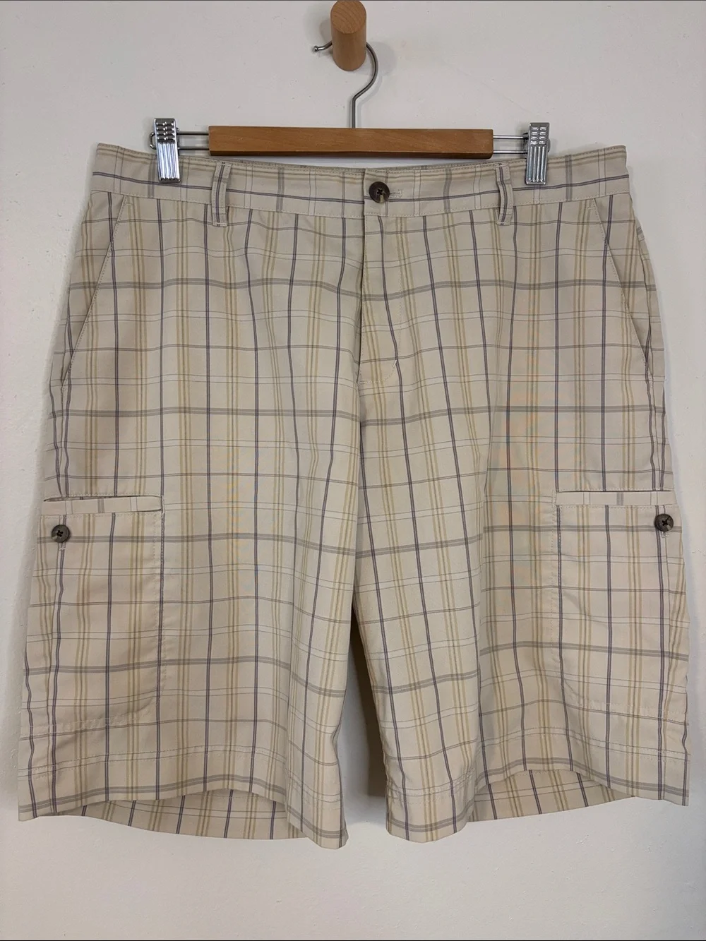 ADIDAS Men's Size 34 Beige Plaid Golf Cargo Shorts